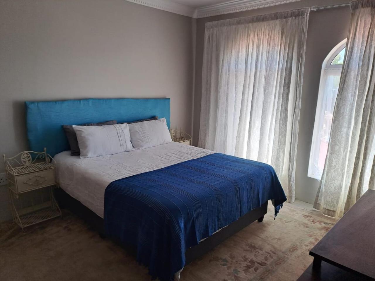 Stone Crown Manor B&B Diasstrand 외부 사진